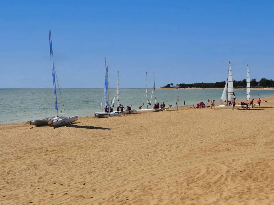 23c7f32b-8e13-45ea-9d3c-1f7f4e391ce5